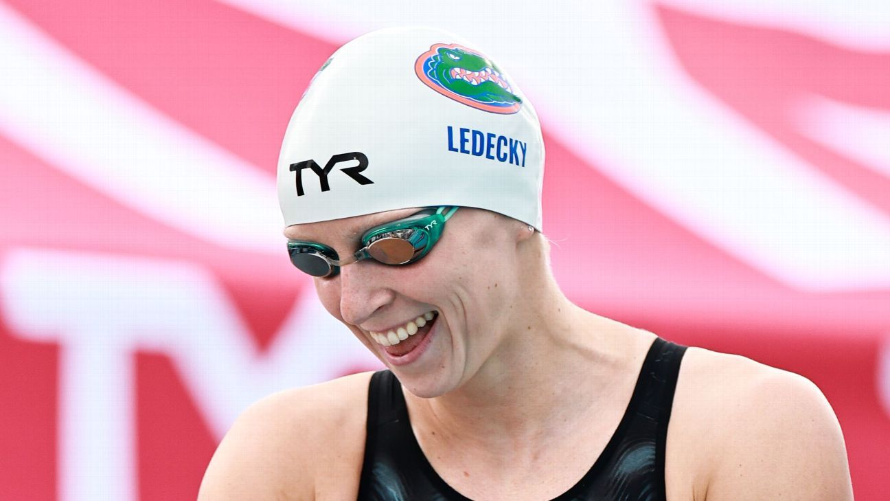 Ledecky breaks own record in 800-meter free
