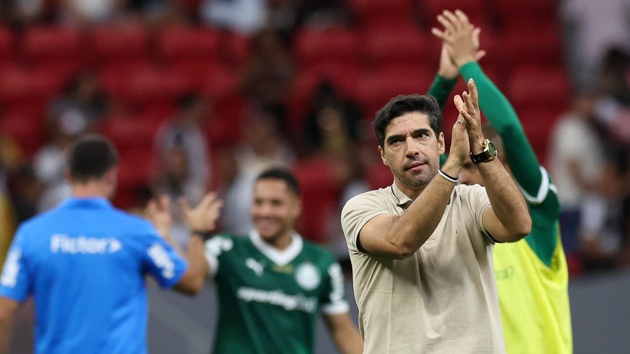 Abel desafia imprensa a encontrar alguém no Brasil com nível de performance de jogador do Palmeiras: 'Não tem!'