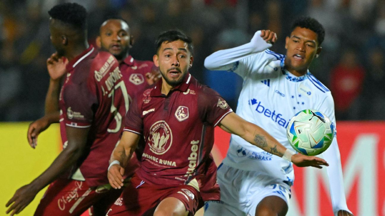 Cruzeiro empata com Mushuc Runa e é primeiro brasileiro eliminado da Sul-Americana