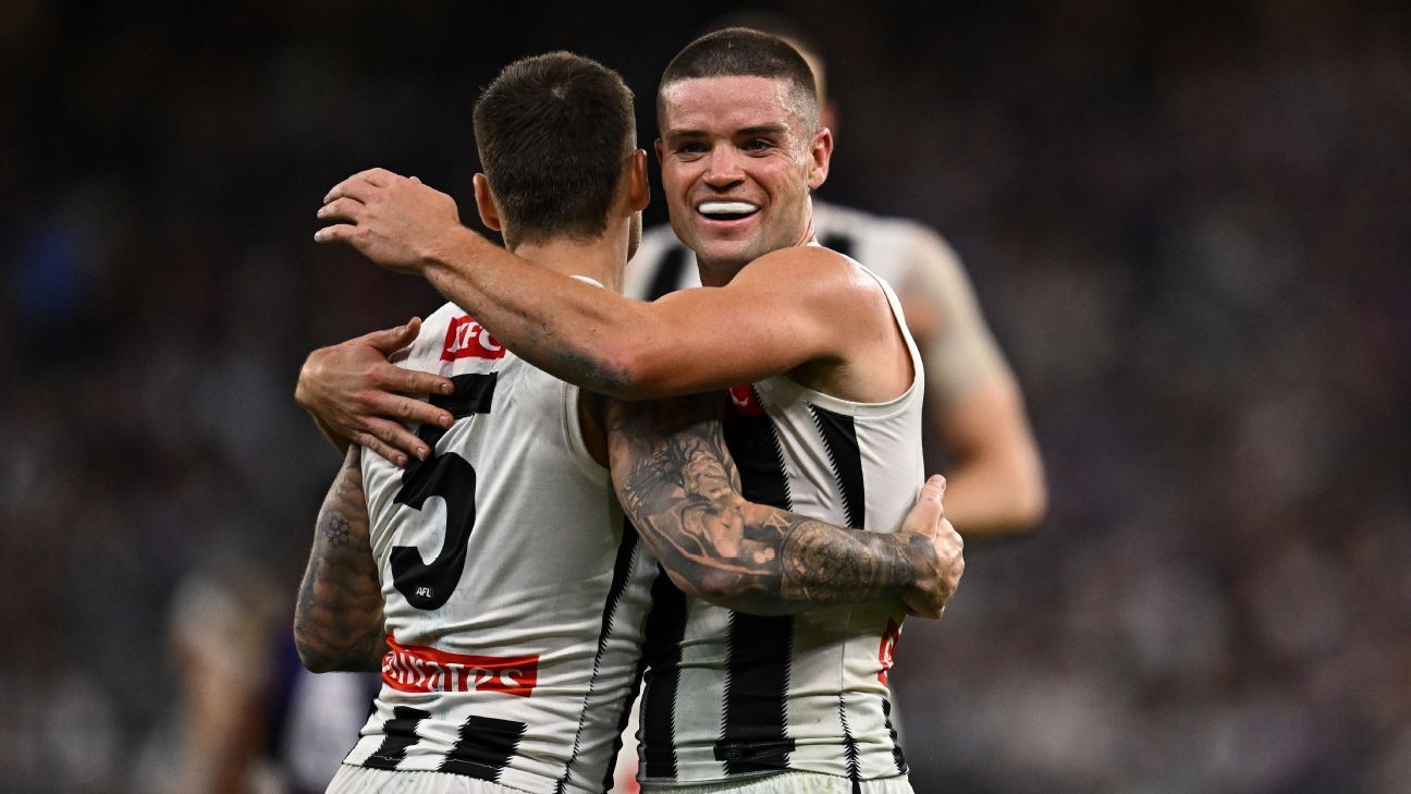 Jamie Elliott kicks six goals as Pies down Dockers