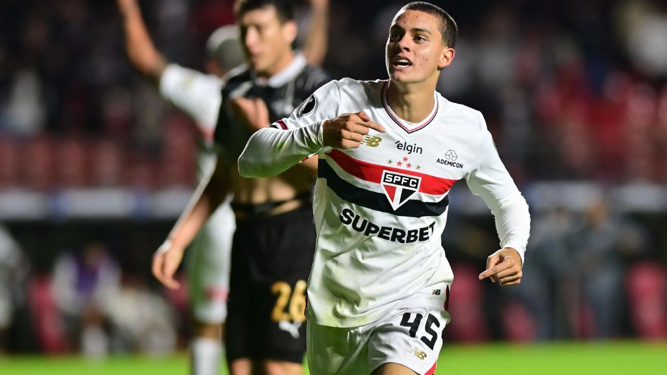Garoto da base vira herói, São Paulo busca empate com o Libertad e garante classificação na Libertadores