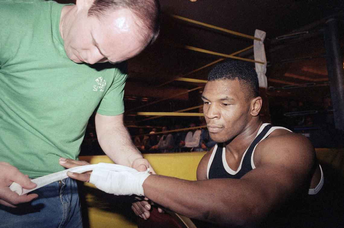Mike Tyson with trainer Kevin Rooney