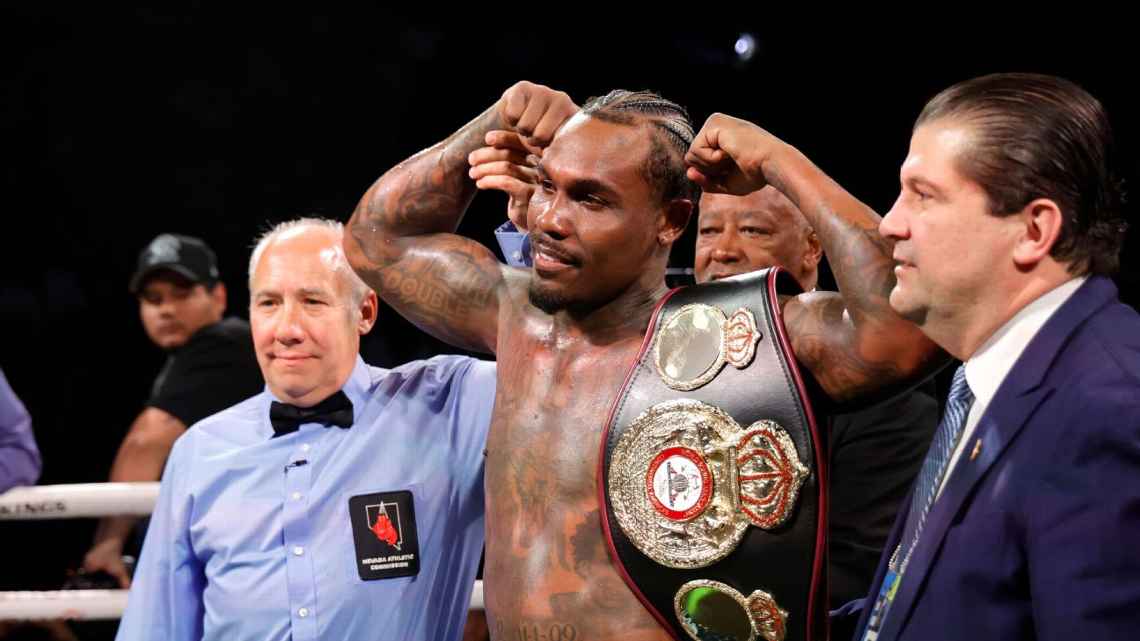 Jermall Charlo vs Thomas LaManna