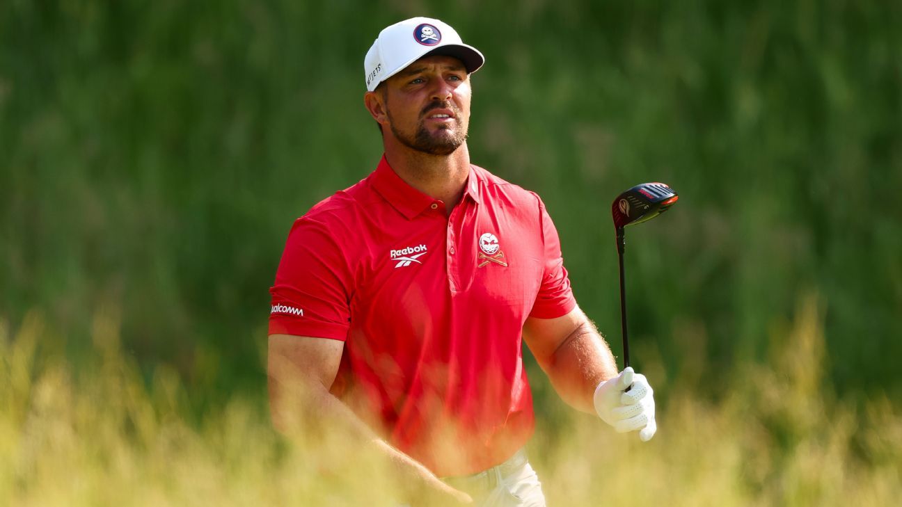 DeChambeau, Mickelson slip late, head home early
