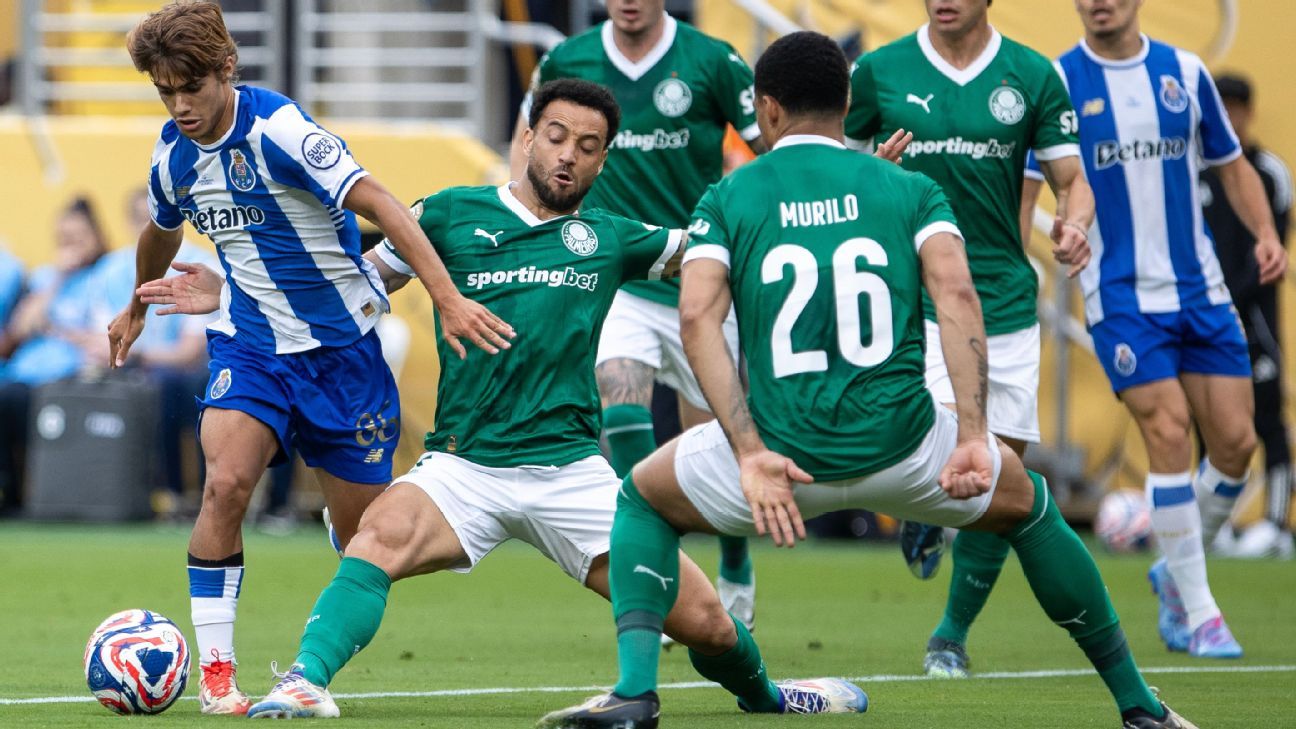 Palmeiras e Porto empatam em jogo agitado no primeiro duelo Brasil x Europa.