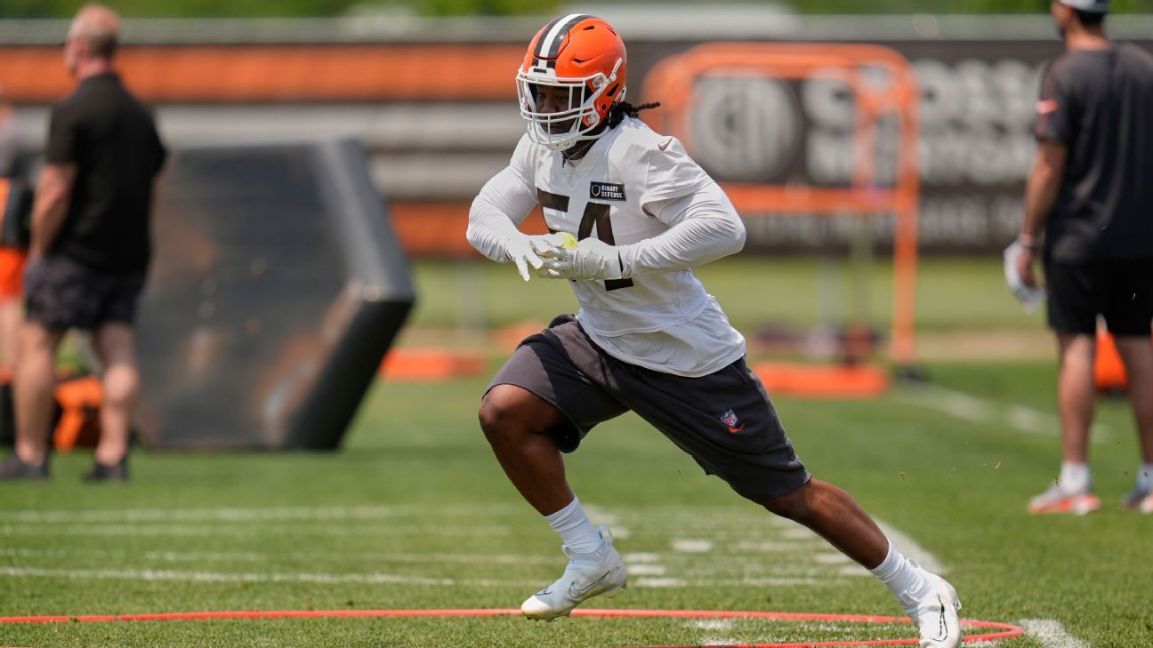 Browns cut pass rusher Okoronkwo after 2 years