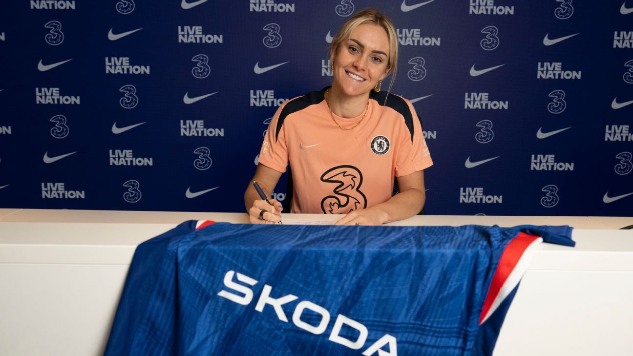Ellie Carpenter ha cambiado la región de Auvernia-Ródano-Alpes en Francia por el oeste de Londres.