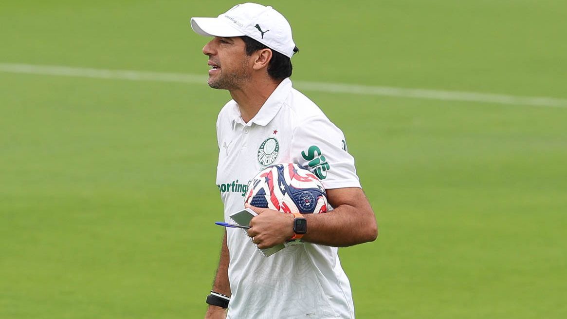 Elogios a Abel Ferreira e ao Palmeiras: Comparação com Mourinho impressiona jornal espanhol