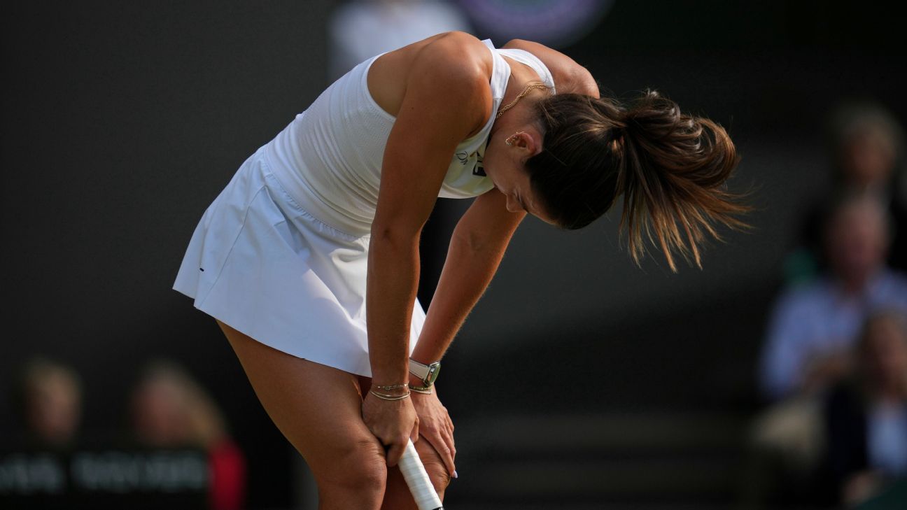 Navarro falls to Andreeva, who is last to realize