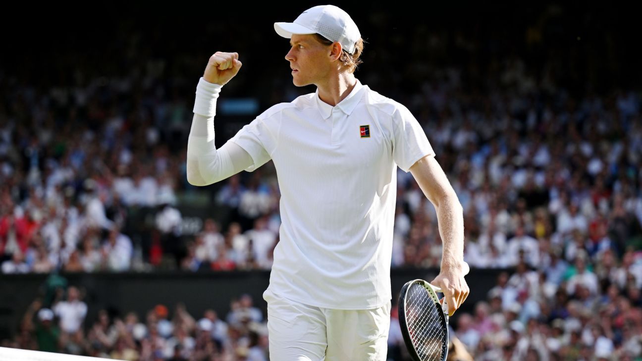 Jannik Sinner ganó su primer título de Wimbledon la temporada pasada, derrotando a Alcaraz en la final.