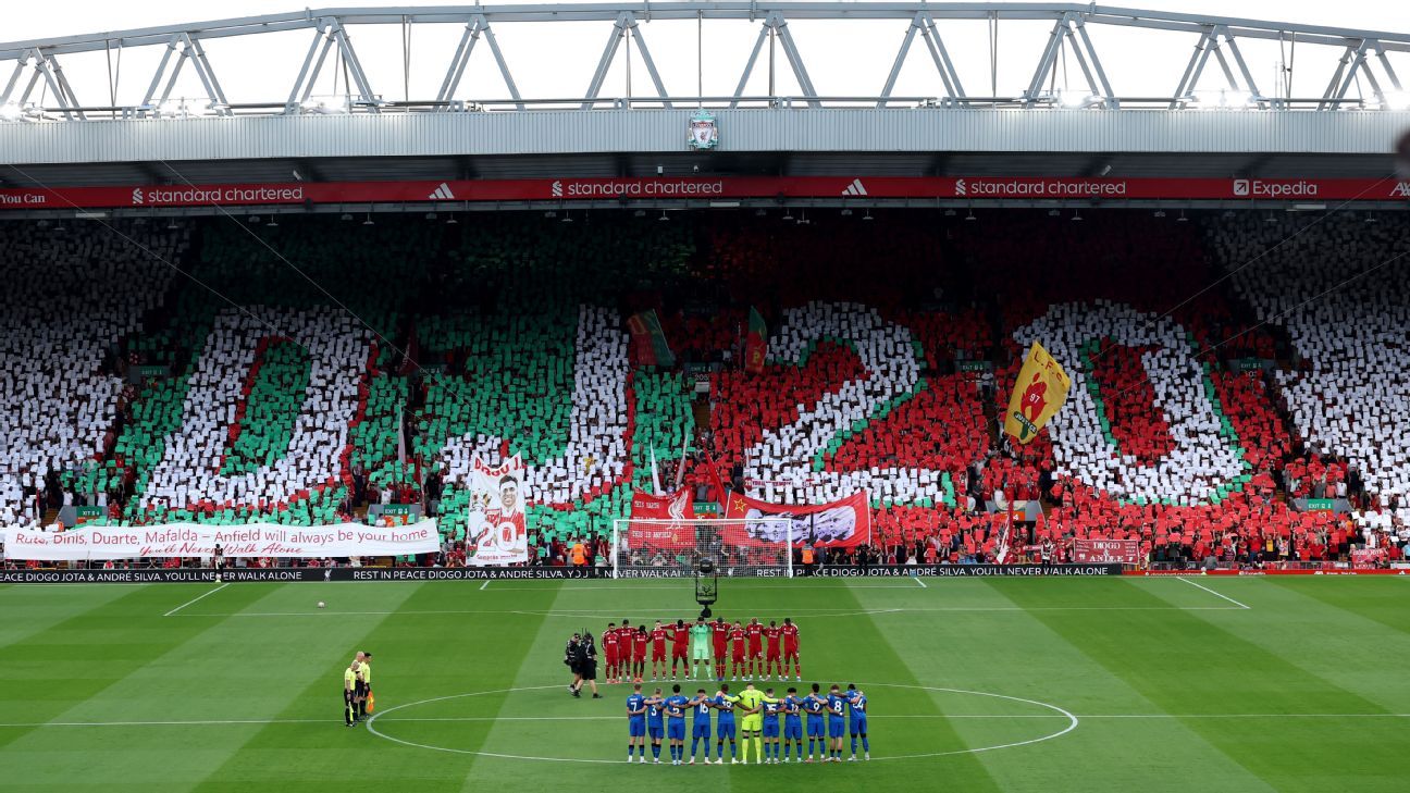 Liverpool pay emotional tribute to Jota at opener