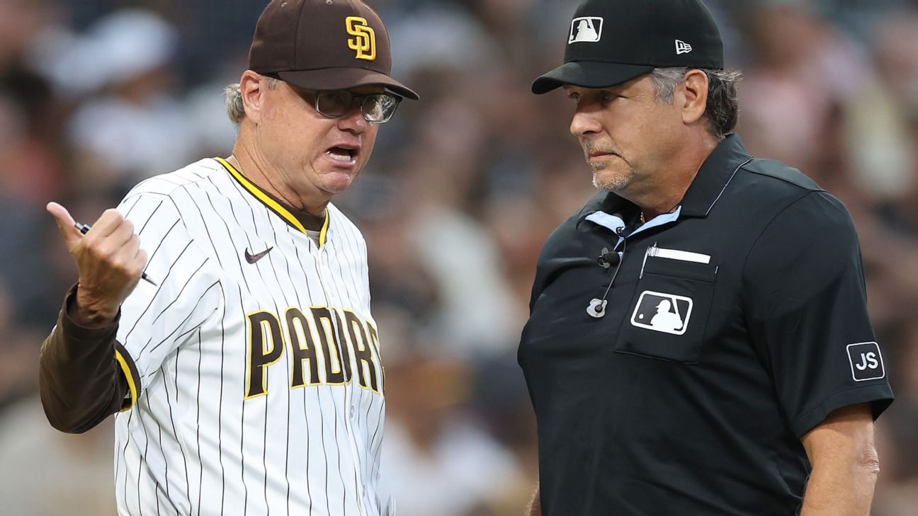Padres' Shildt retires, cites 'severe toll' of job