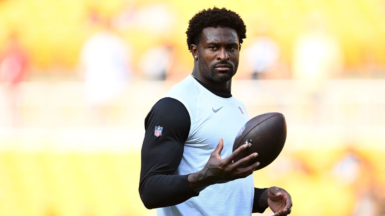 DK Metcalf (stomach) spends night in Baltimore