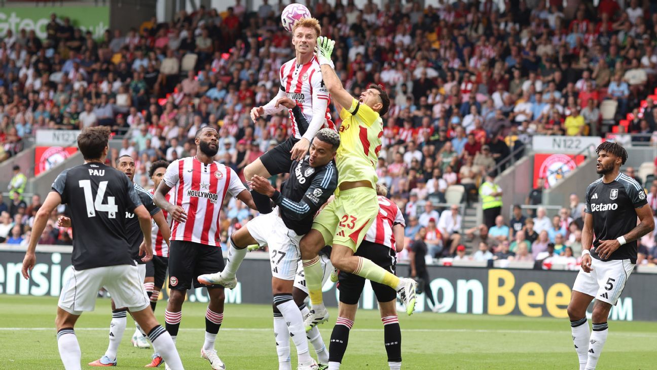 VAR in the Premier League: Refereeing errors? Man United, City and more in the debate.