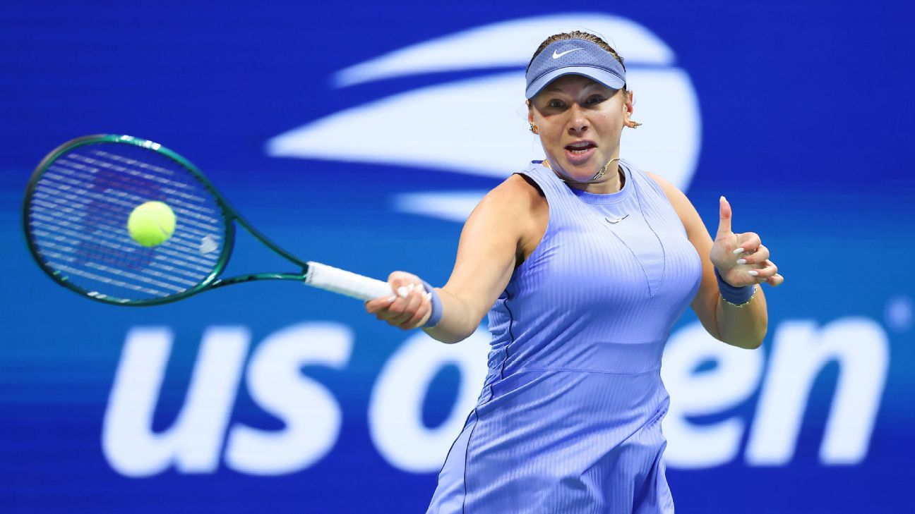 Anisimova llegó a su primera final de un major en Wimbledon, pero fue derrotada por Iga Swiatek 6-0, 6-0. Se vengó de esa derrota en el US Open, derrotando a Swiatek en los cuartos de final.