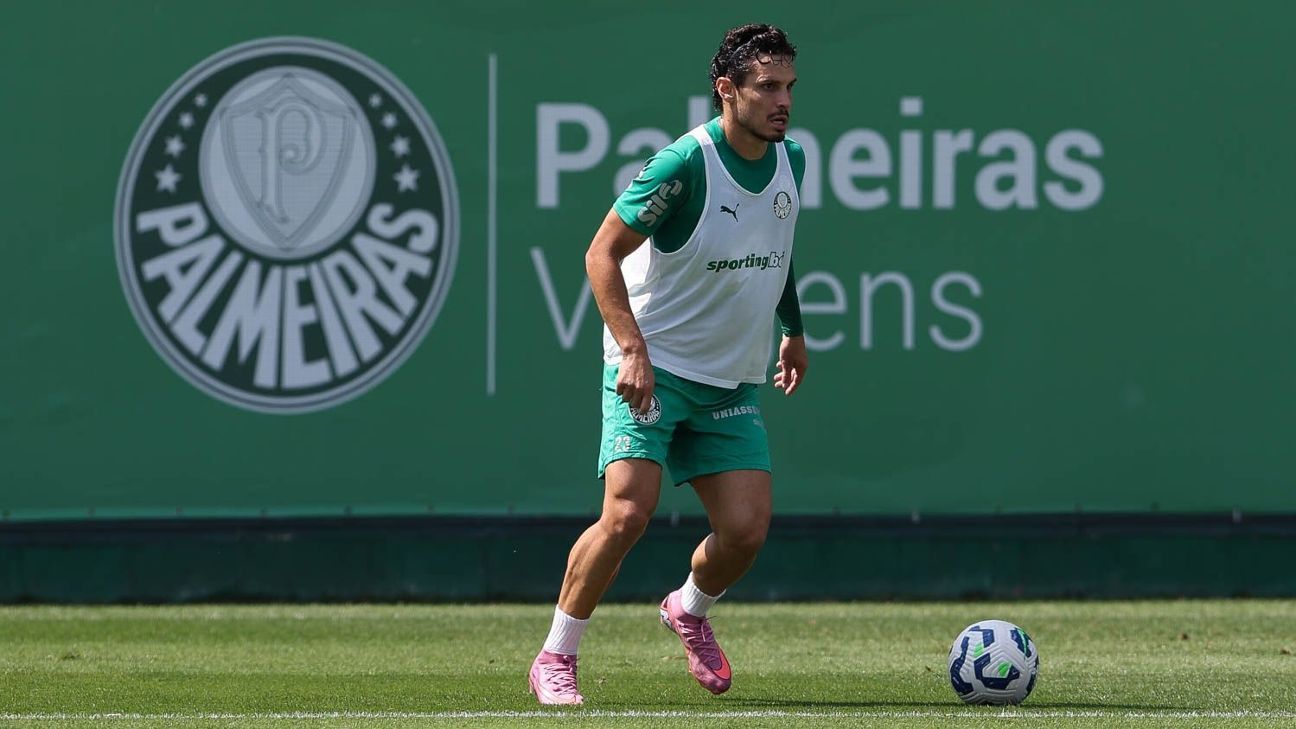 Raphael Veiga se aproxima do retorno e deve enfrentar o Inter pelo Palmeiras