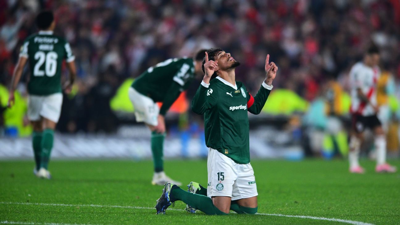 Gustavo Gómez reconhece força do River após queda do Palmeiras no segundo tempo