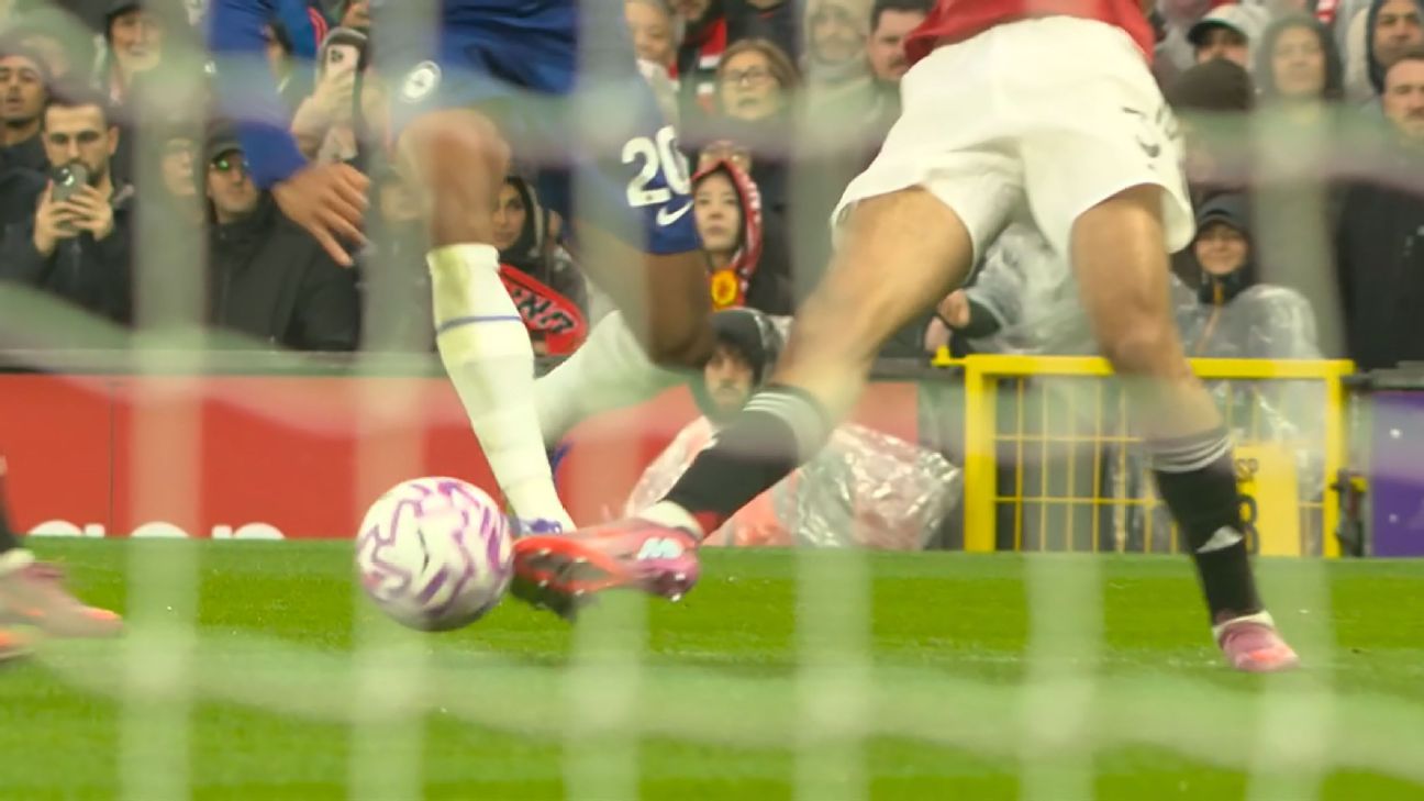 VAR en la Premier: Offside de Bruno, Rojas a Sánchez y Penales Clave