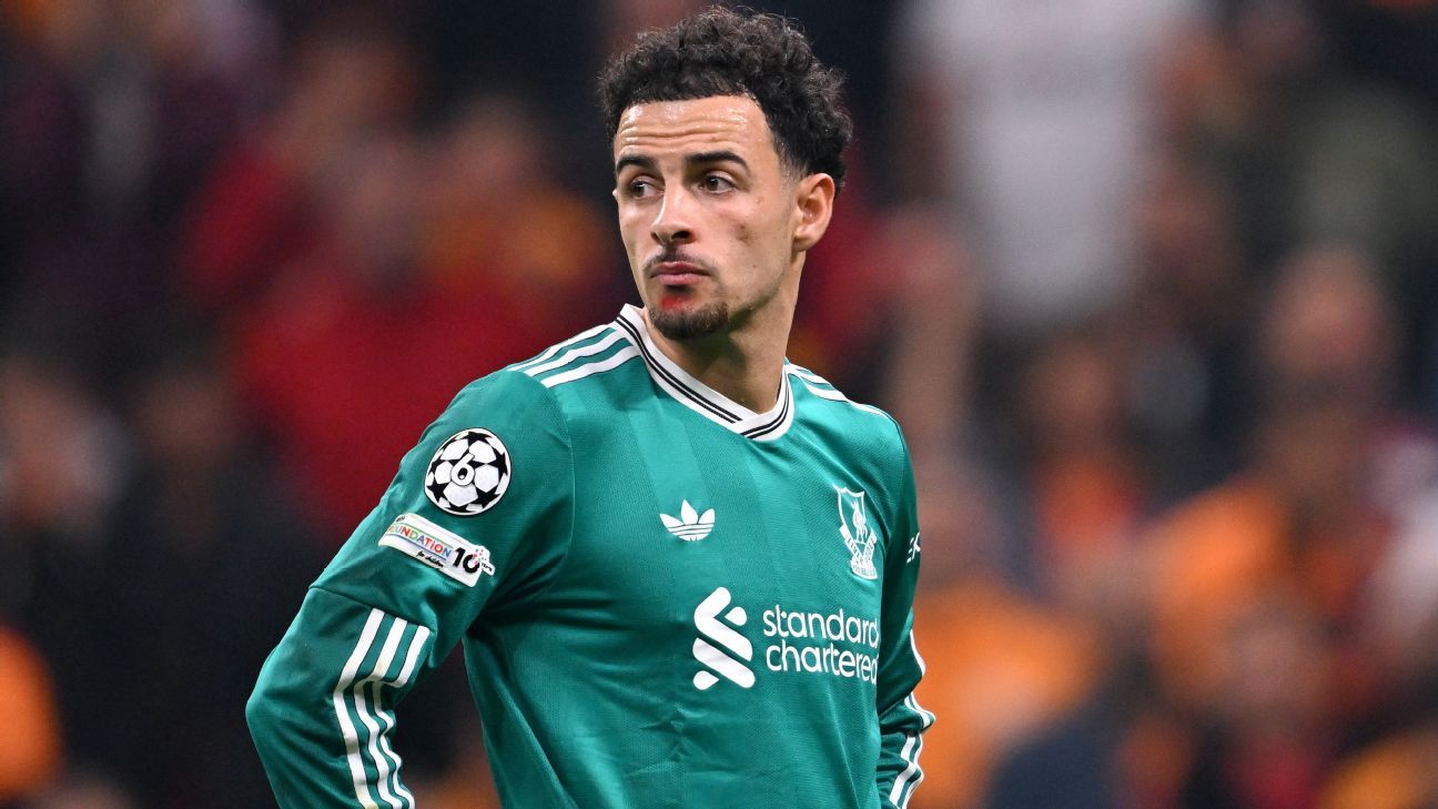 Liverpool's Jones calls for 'calm' amid defeats