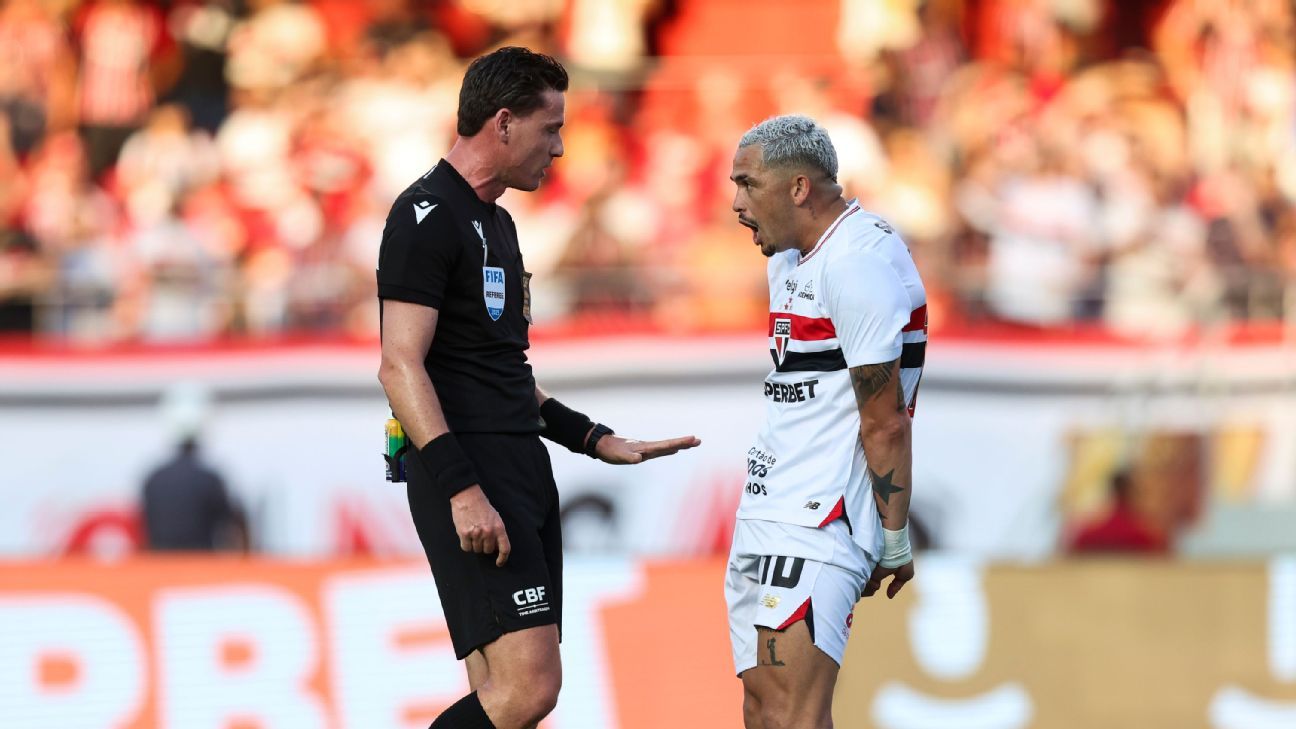 VAR Vira Piada: Diretoria do São Paulo Detona Arbitragem Após Derrota e a Nação Fica de Olho!