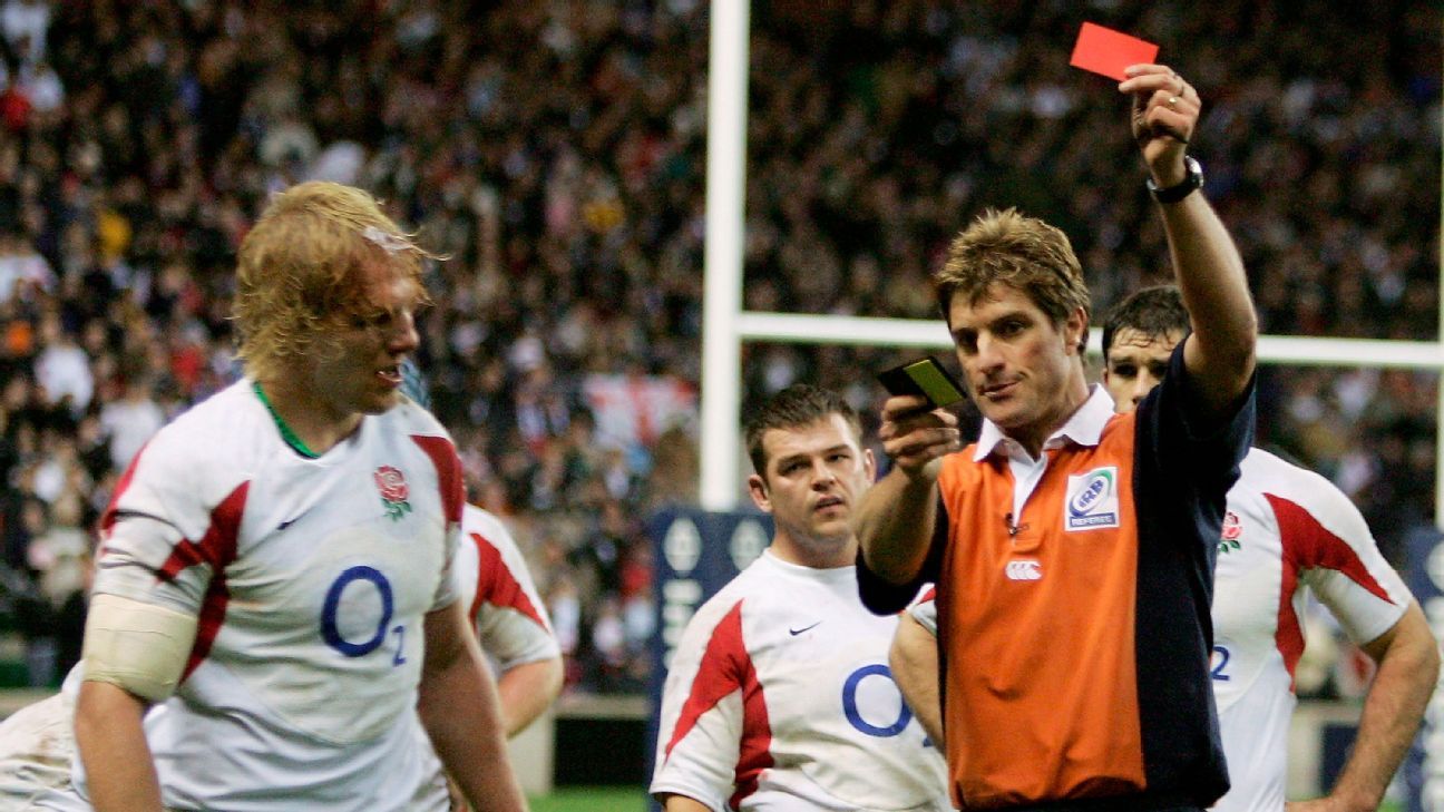 Lewis Moody en el campo