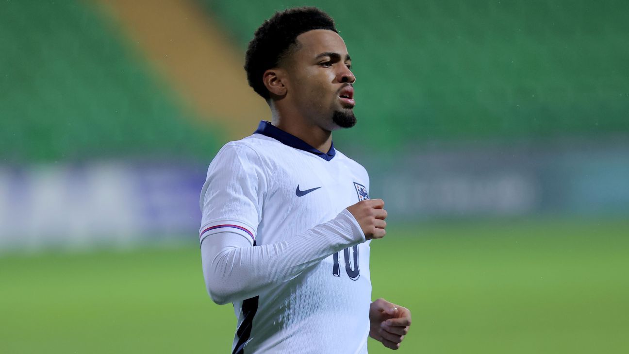 Nwaneri stars as England U21s thrash Moldova 4-0