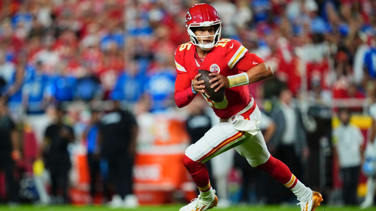Questions, takeaways from NFL Week 6: Patrick Mahomes' 4 total TDs lead Chiefs; Panthers and Chargers win thrillers