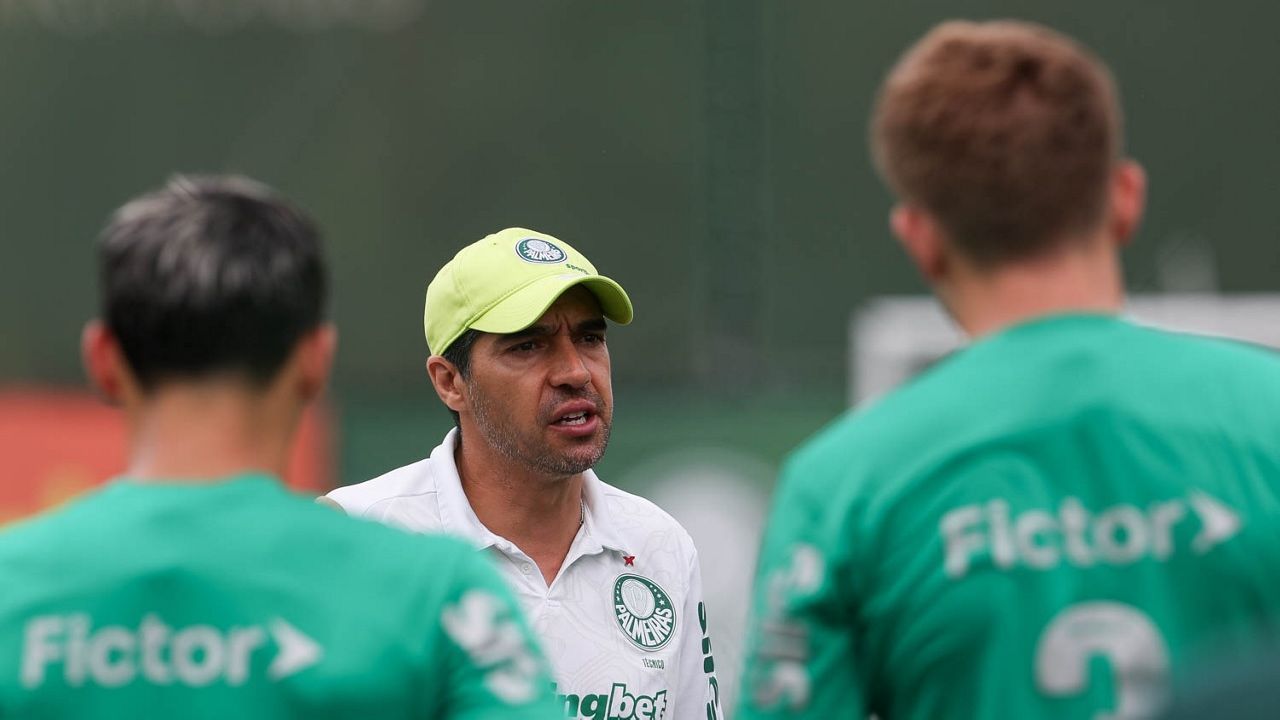 Lateral e zagueiro retornam! Verdão encara Flamengo com mudanças