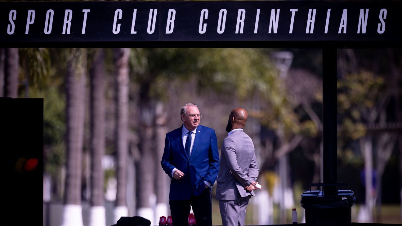 Corinthians se incomoda com juros altos e estuda deixar RCE para negociar dívidas direto com credores