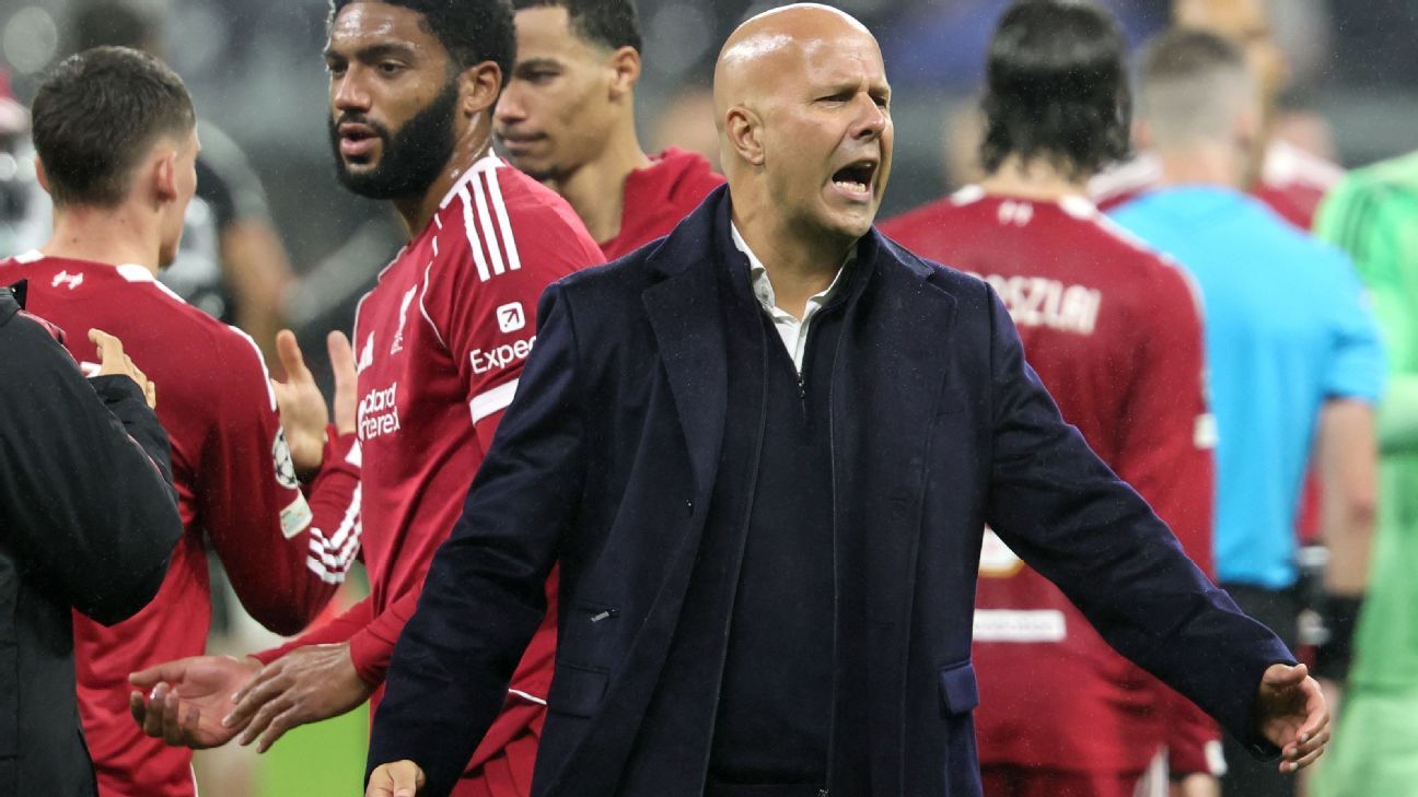 Técnico do Liverpool se surpreende durante entrevista em meio à má fase: 'É a última pergunta que eu esperava'