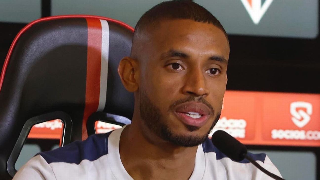 André Silva atualiza recuperação e se espanta com série de lesões de joelho no São Paulo