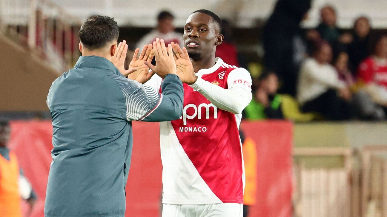 Фоларин Балогун из USMNT забивает гол, а затем получает красную карточку за Монако