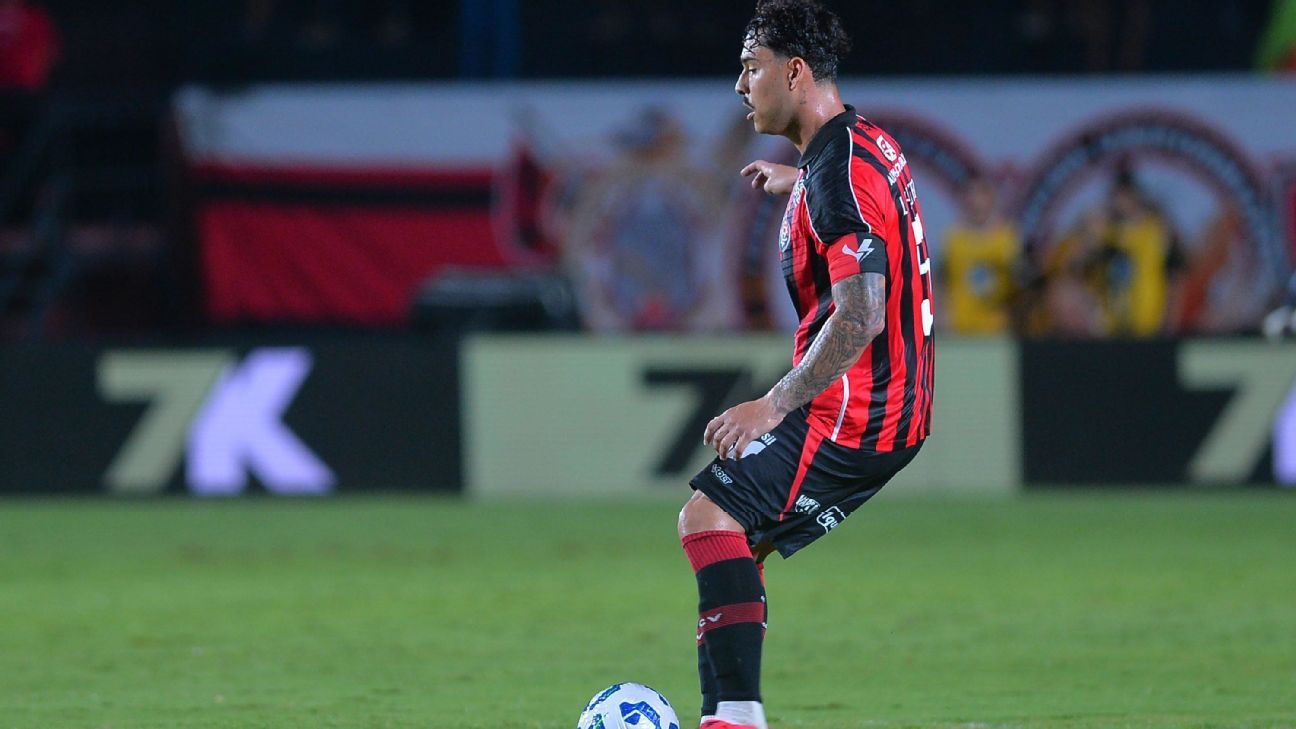 Presidente do Vitória detona Botafogo em caso Lucas Halter: 'Time que é caloteiro não tem moral para cobrar'