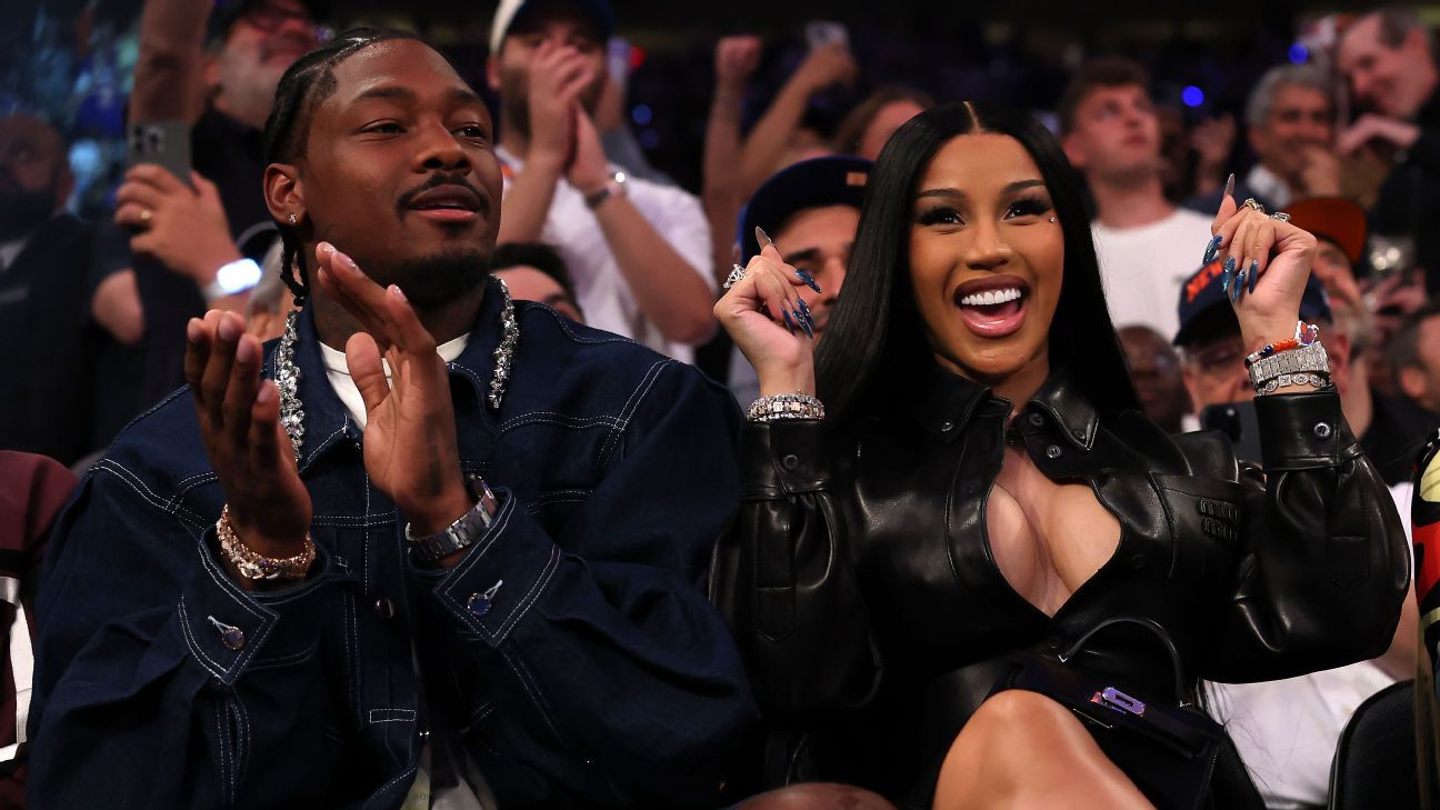 Cardi B, Stefon Diggs go public with birth of their child in Pats-themed Instagram post