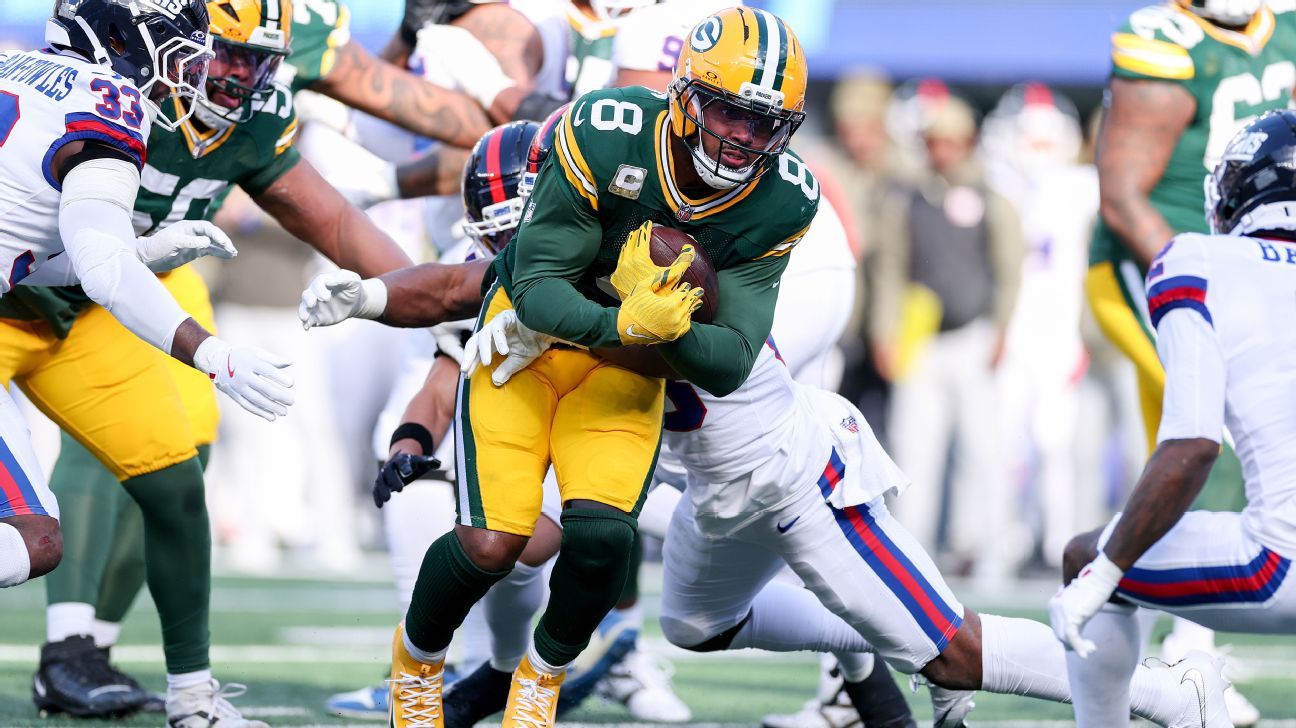 Packers RB Jacobs suffers knee injury, ruled out