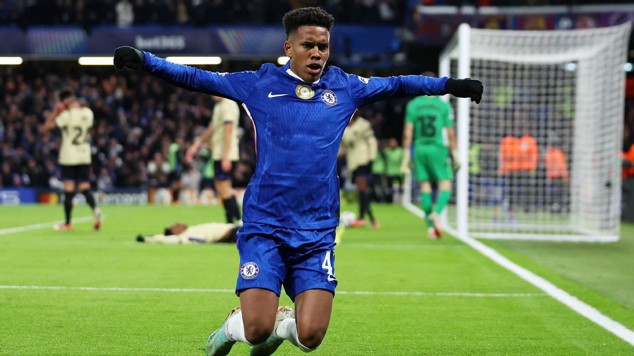 Jornal 'enlouquece' com Estêvão e diz que brasileiro ofuscou Lamine Yamal: 'Provou ser um jogador de elite'