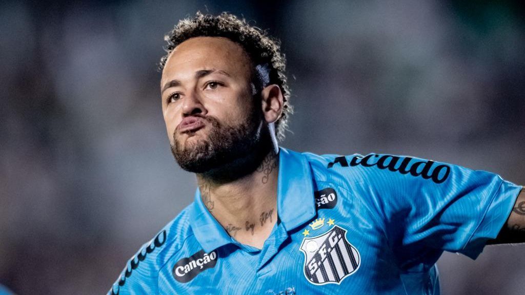 Neymar vibra com hat-trick contra o Juventude e despista sobre futuro no Santos: 'Não sei, sinceramente...'
