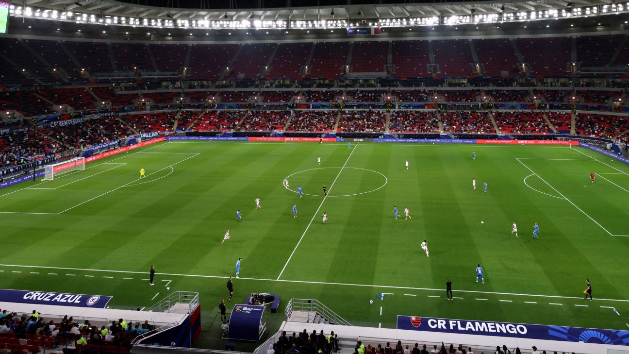 Bruno Henrique e Filipe Luís admitem surpresa com público baixo em duelo do Flamengo na Intercontinental