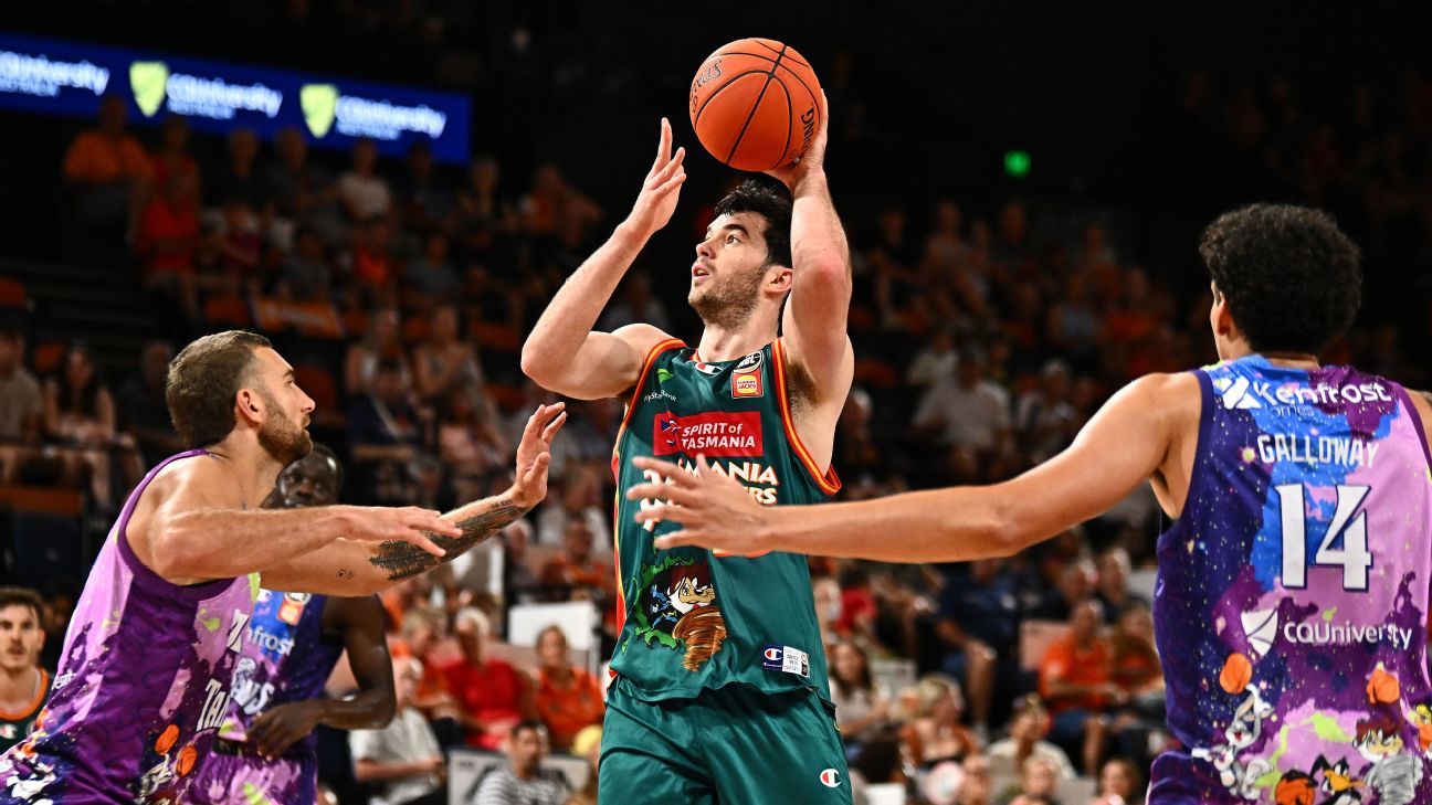 Rejuvenated JackJumpers squeeze life out of Snakes