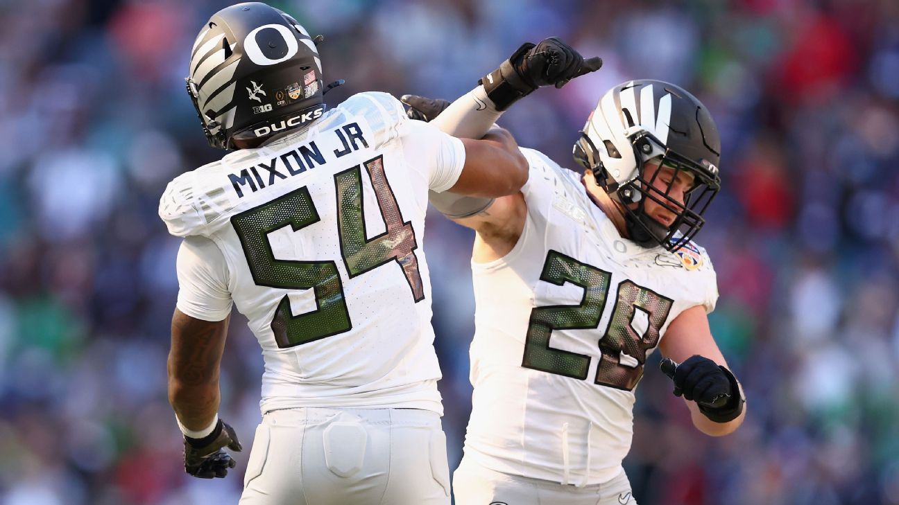 Ducks' defense blanks Tech to reach CFP semis