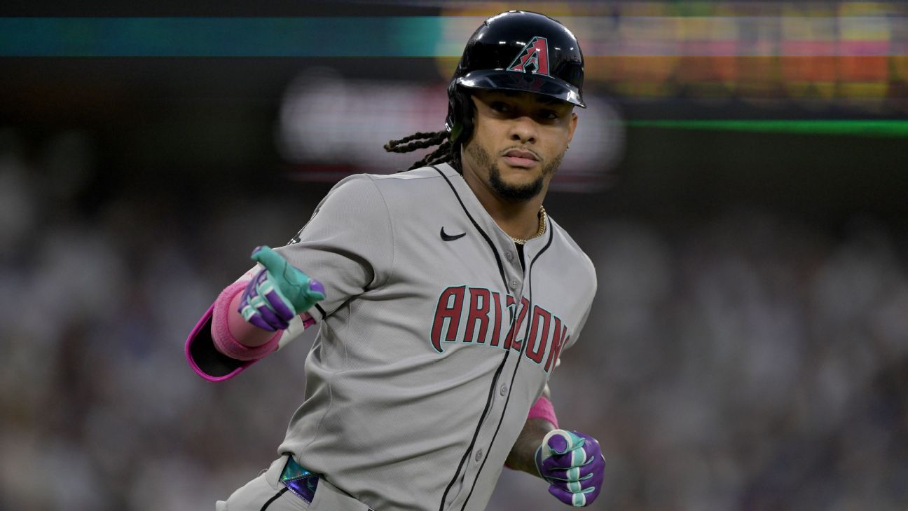 Our latest MLB offseason intel: Which top free agent will sign next? Is a blockbuster trade brewing?