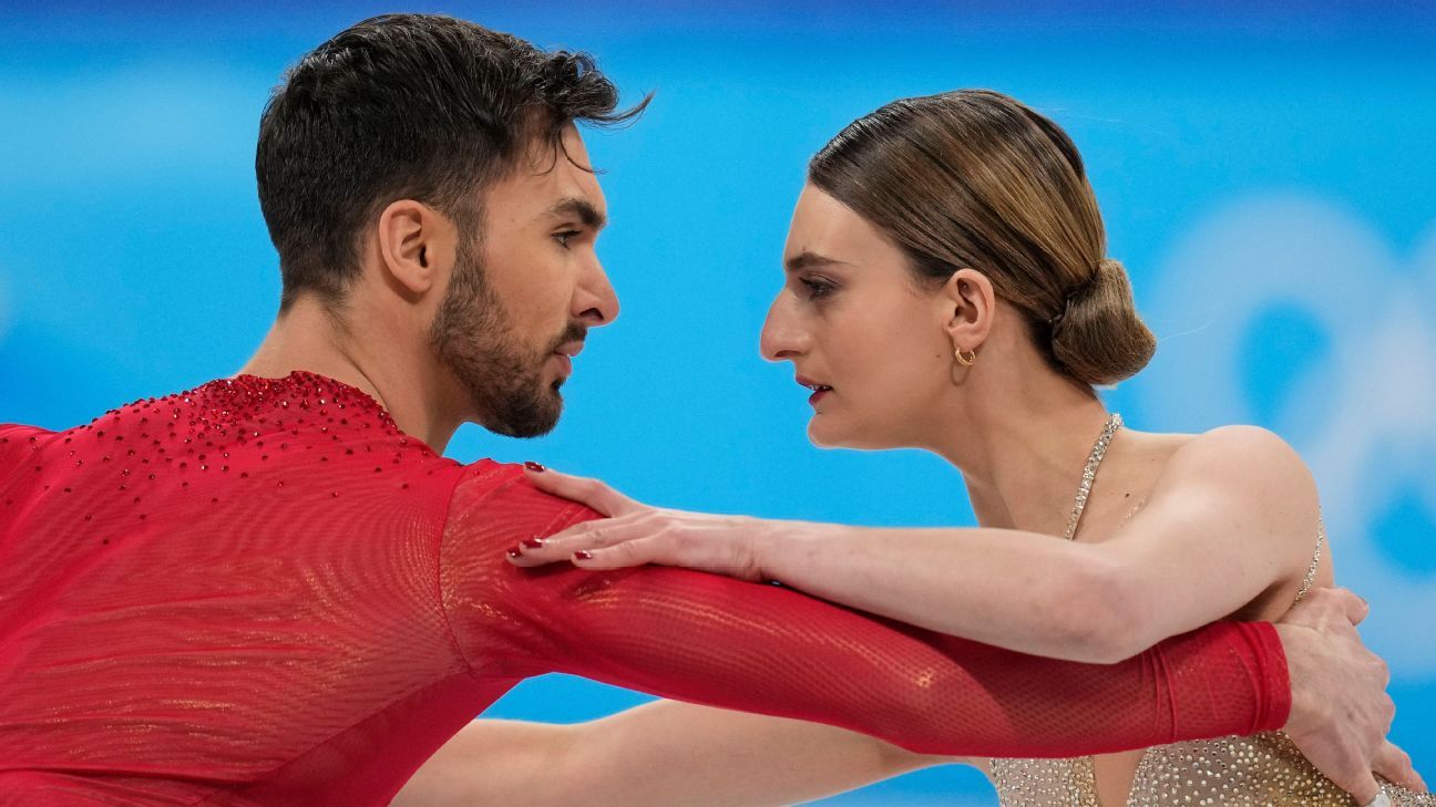 Olympian accuses ex-partner of smear campaign