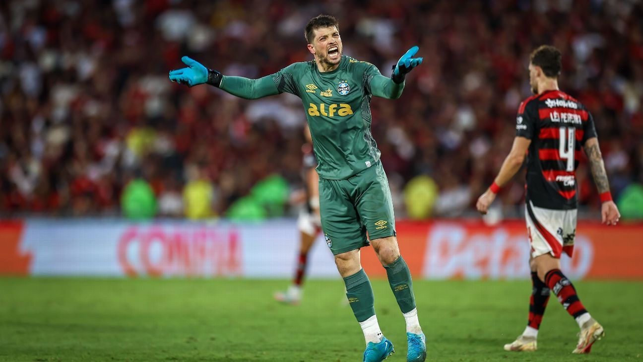 Volpi de saída do Grêmio? Goleiro negocia pendências financeiras com rivais da Série A.