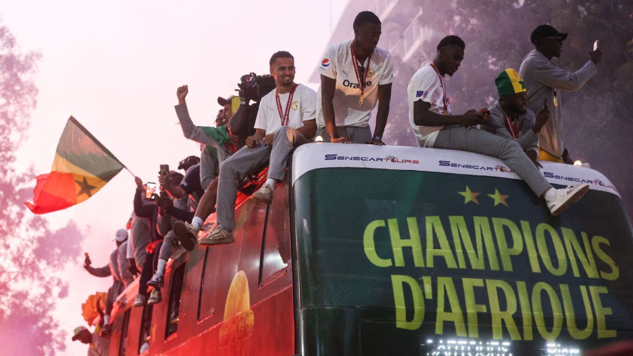 Senegal players rewarded with plots of land