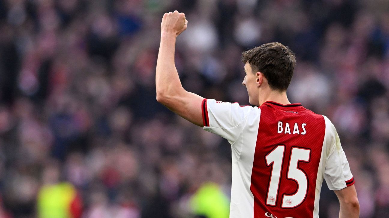 Probleemloze middag in Amsterdam: Baas en Bounida loodsen Ajax voorbij FC Volendam