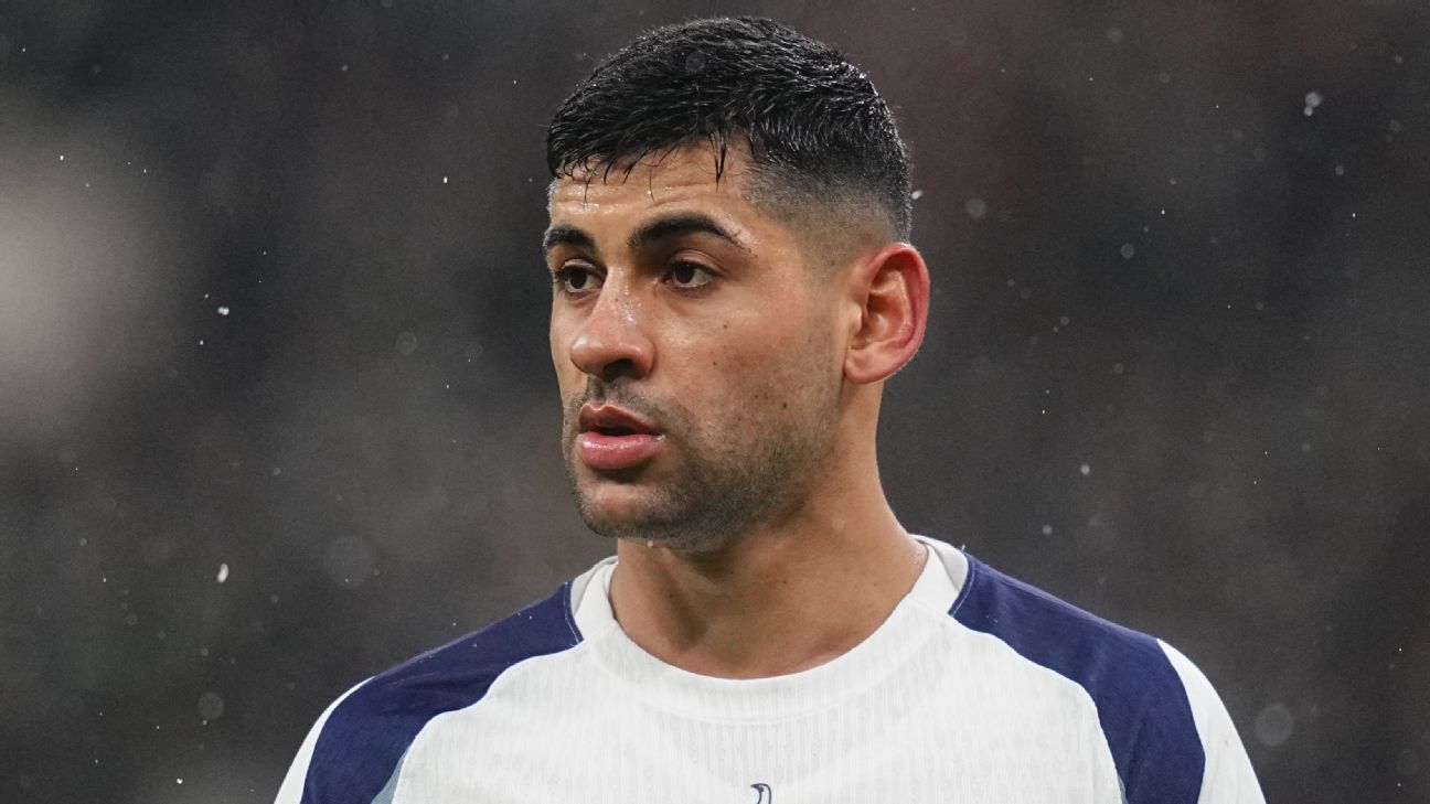 Transfer news: Barcelona and Madrid connected to Tottenham’s Romero