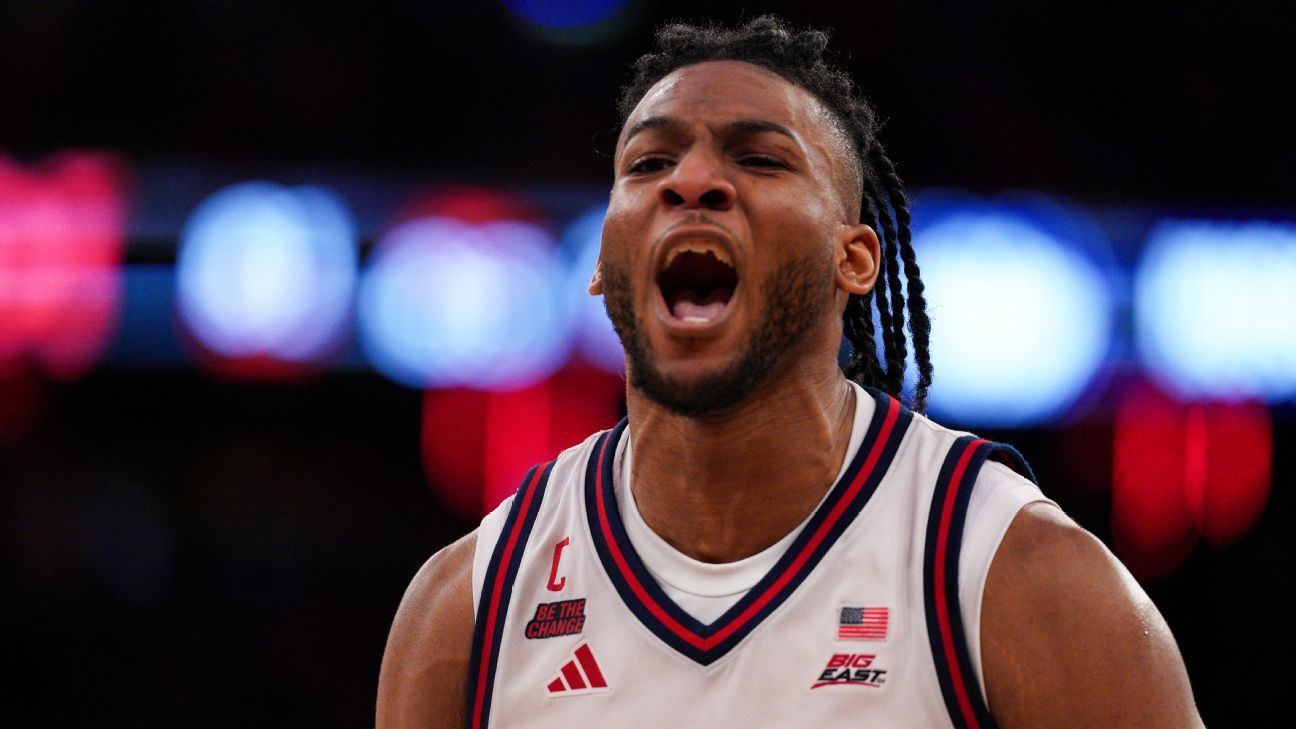 St. John's tops UConn as Pitino ties No. 3 in wins