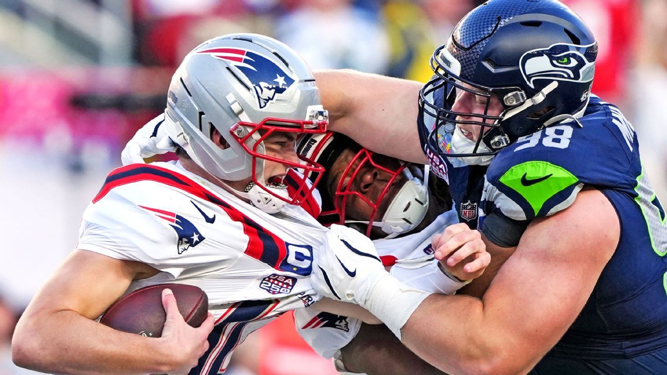 Follow live: Seahawks' defense stifling Patriots as Seattle takes two-score lead