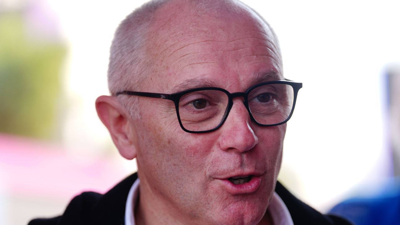 Chefe da F1 Stefano Domenicali: Max Verstappen não renunciará sob novas regras