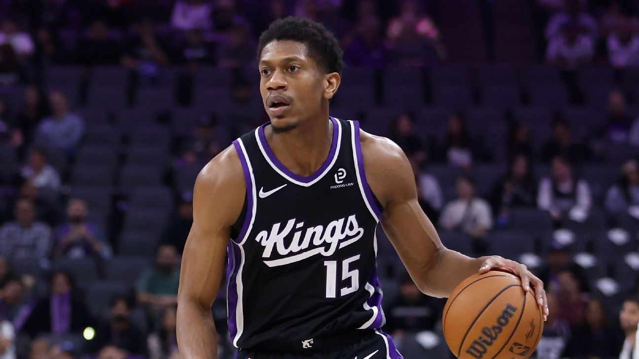 Kings' Hunter has season-ending left eye surgery